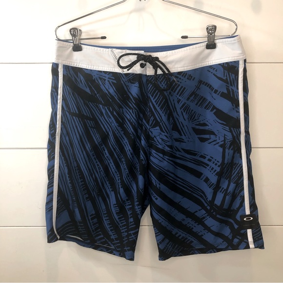 Oakley Men’s Size 32 Samoa 19 Ozone Board Shorts - Picture 2 of 8
